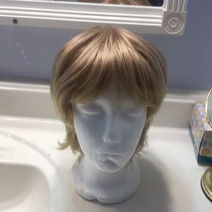Blonde wig